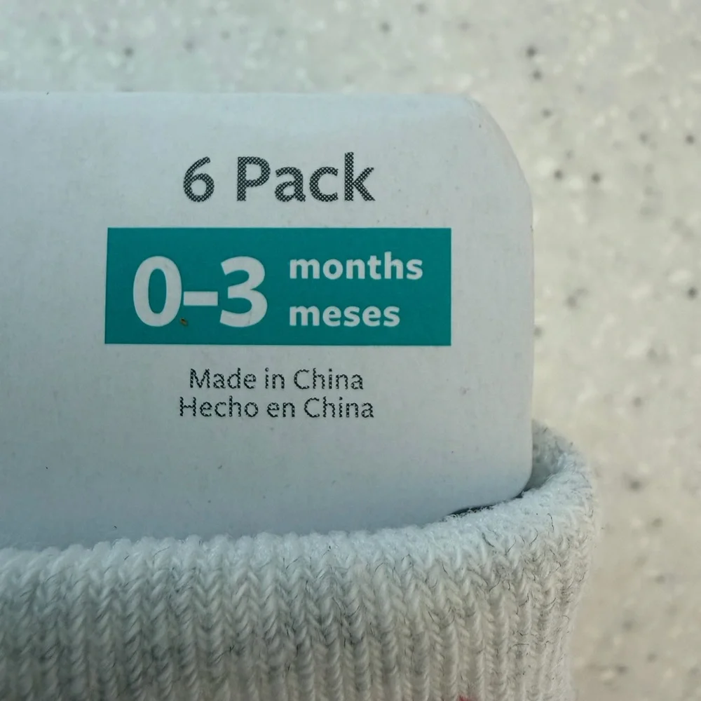 NEW Carter's Pink / Peach and White Baby Socks - 6 Pack. 0-3m